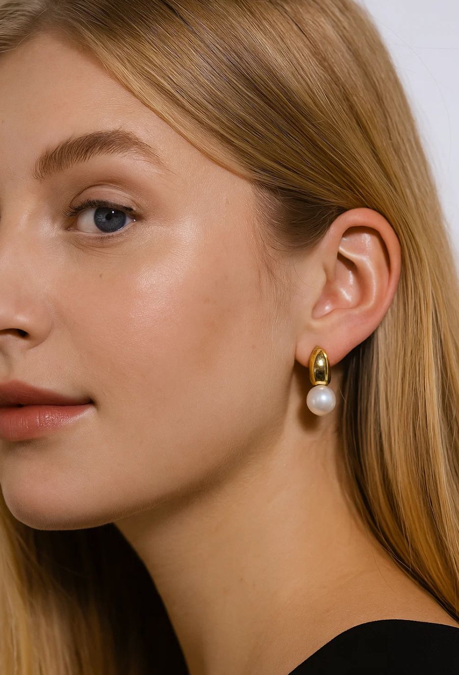 Celena Hoops