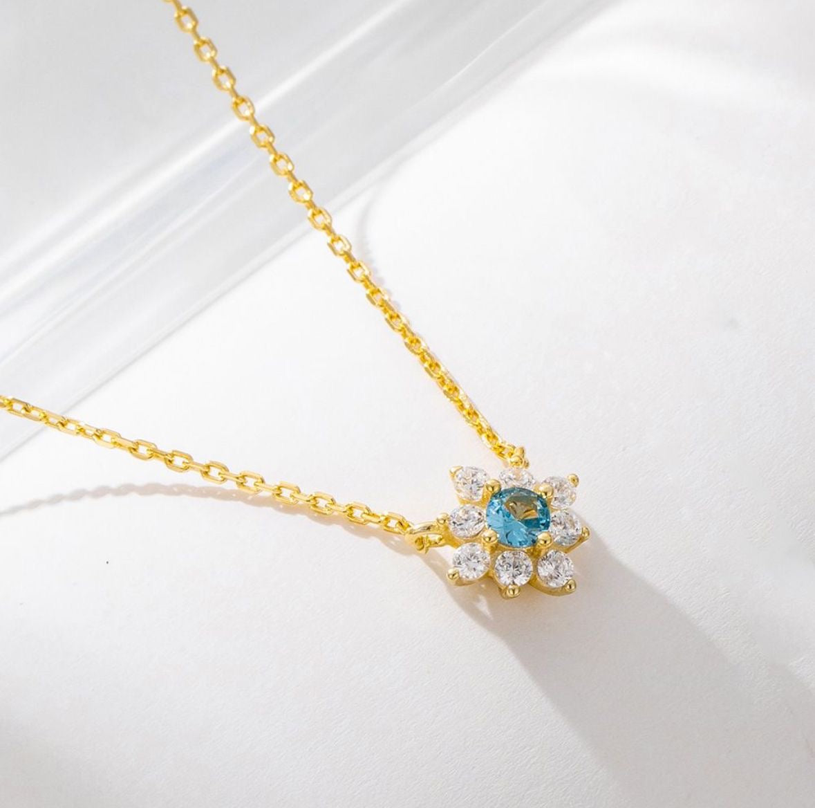 The Evelina Pendant Necklace