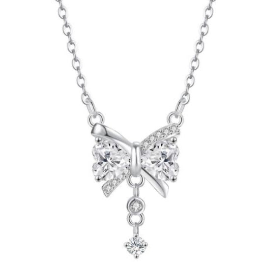 Lustre Papillon Pendant