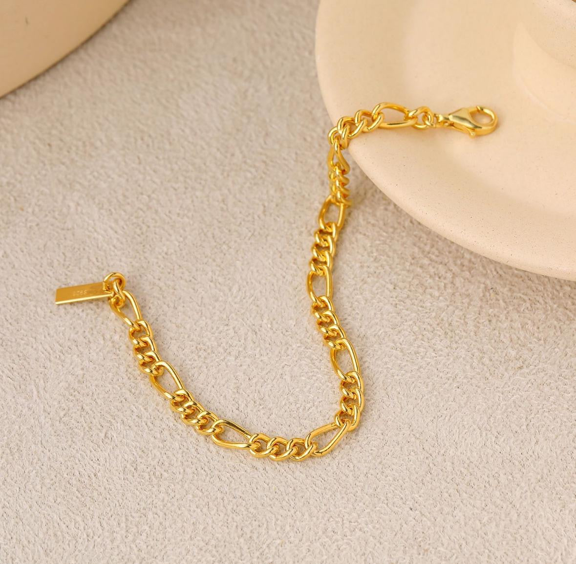 The Vintage Gold Chain Bracelet