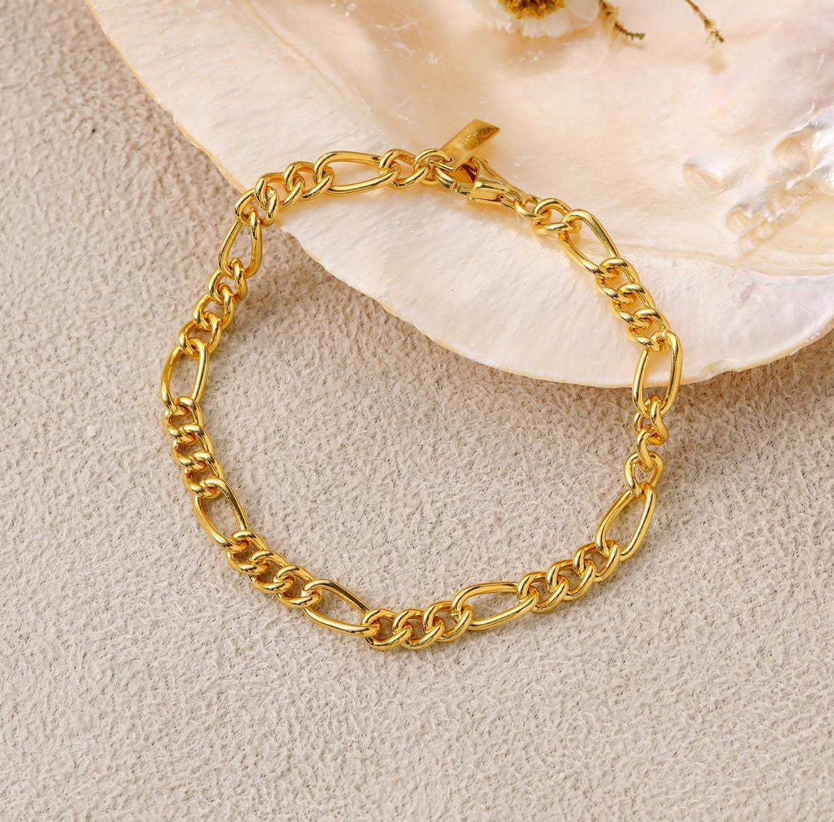 The Vintage Gold Chain Bracelet