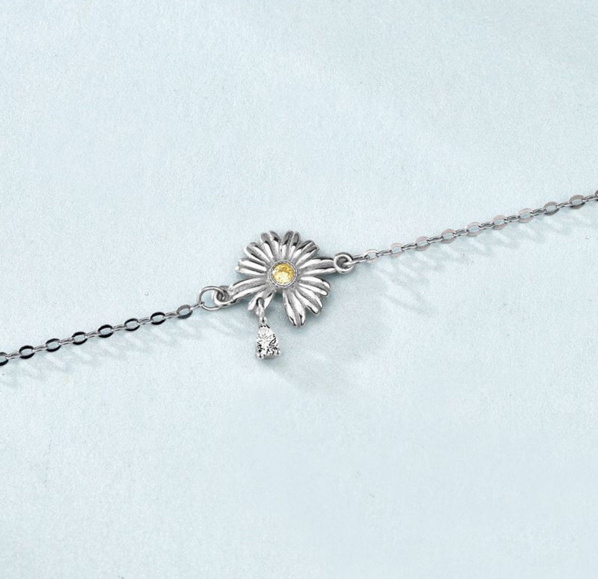 Daisy Charm Bracelet