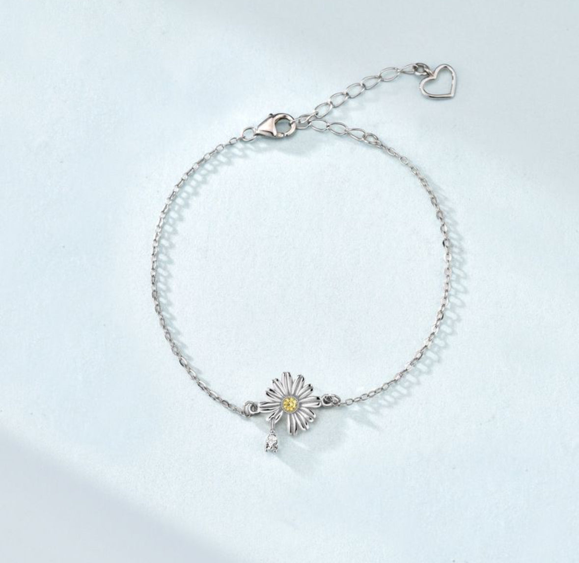 Daisy Charm Bracelet