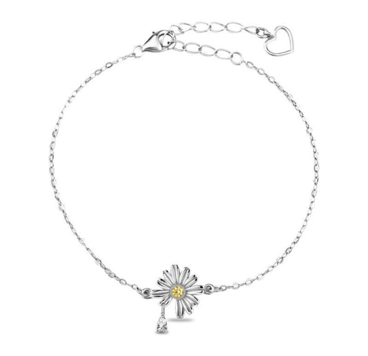 Daisy Charm Bracelet